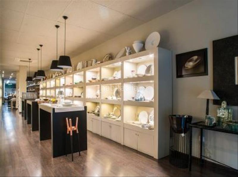 Foto a526377f-cff4-4352-91a1-413b50c36a4f. Locale commerciale in La Nova Esquerra de l´Eixample Barcelona