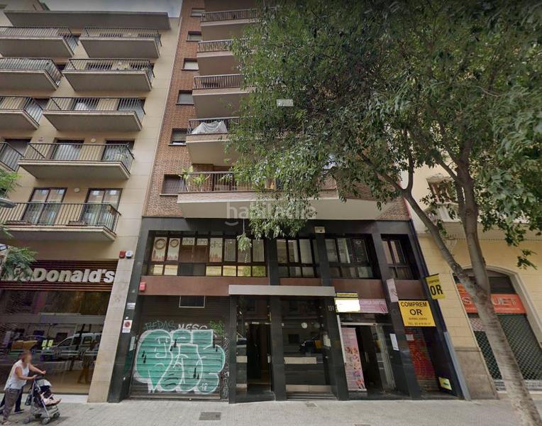 Foto b8b2241a-e541-4fac-90c9-45b9550916c4. Local comercial local en rentabilidad villarroel hospital clinic en Barcelona
