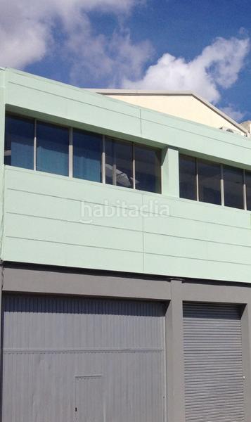 Foto 5ed4cb78-e5a3-43f2-9c89-aec3b8289fcc. Rent industrial building in Centre Hospitalet de Llobregat (L´)