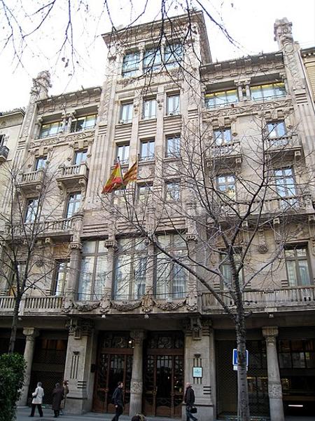 Foto bf17e6dc-ddbd-4ee7-b02a-31692a6948c5. Alquiler local comercial rambla catalunya y gran via corts catalanes en Barcelona
