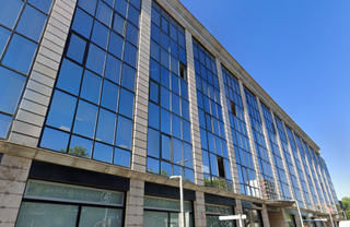 Office space  Laureà miró. Oficina en venta en esplugues de llobregat