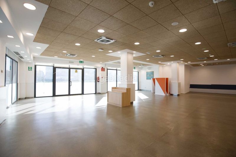 Foto ba68bcbe-0637-4d57-8657-4e37e26b5b94. Affitto edificio in Sant Cosme-La Granja Prat de Llobregat (El)