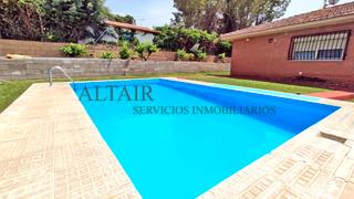 Xalet  Calle río tajo. ¡ tu oasis privado te espera!
