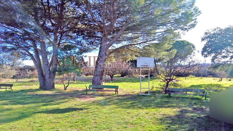 Foto 952ebb8c-e7fc-47f5-9415-f431bc239b71. Casa amb xemeneia piscina a Cenicientos
