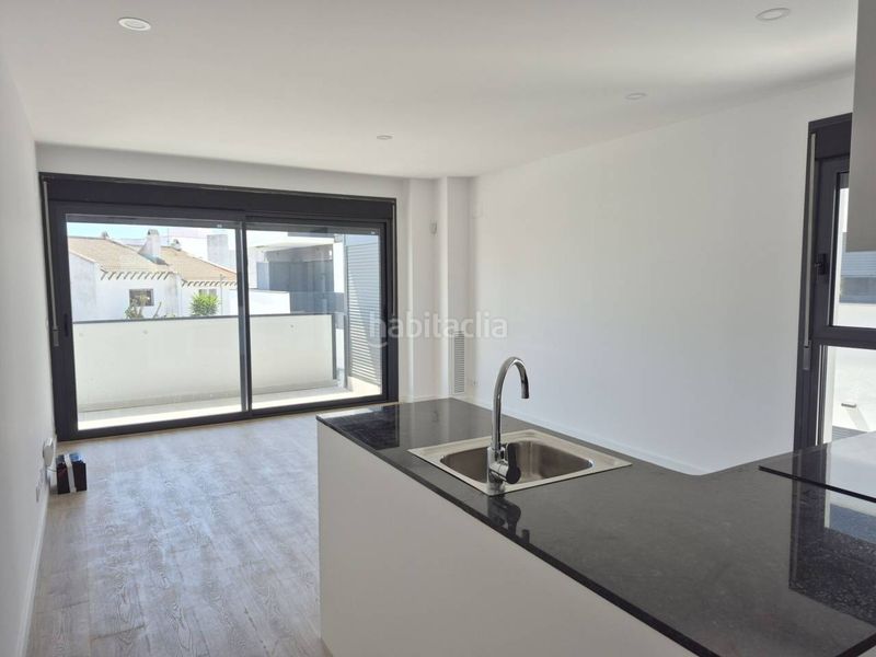 Foto 348c9239-36ad-4fa1-a7dc-e79ab94bcd0a. Apartament a calle doctor fleming 7 a Bardaji-El Molí de Baix Cubelles