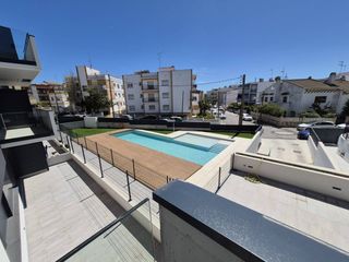 Pis a Calle doctor fleming 7. Piso de obra nueva en zona moli de baix.