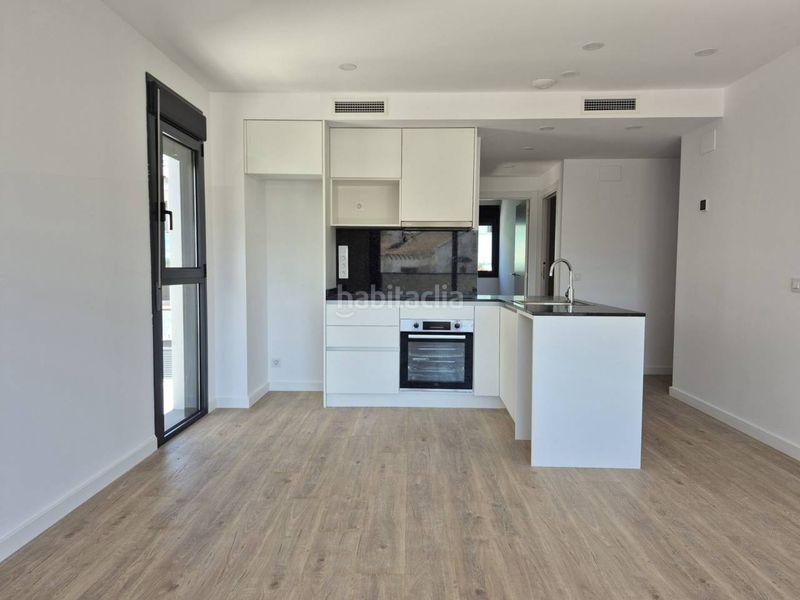 Foto ad81abce-8cb2-4313-ae05-cb92f1f16806. Apartament a calle doctor fleming 7 a Bardaji-El Molí de Baix Cubelles