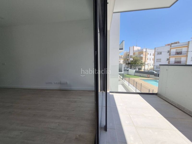 Foto cd9f4617-e0fb-4fab-870b-996dc3b7602e. Apartament a calle doctor fleming 7 a Bardaji-El Molí de Baix Cubelles