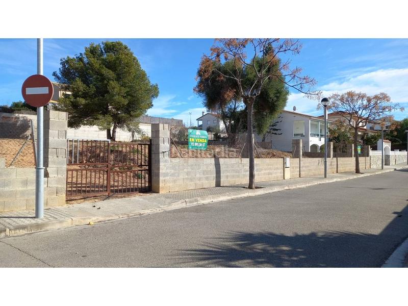 Foto d2b71ba2-4cbd-4505-9ccf-2b4ebd53e4a9. Residential plot in mimoses 12 in Santa Maria Vilanova i la Geltrú