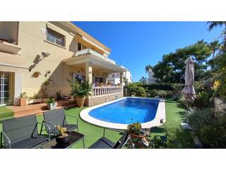 House  Oceà atlàntic. Casa independiente de 4 dormitorios con piscina privada en zona