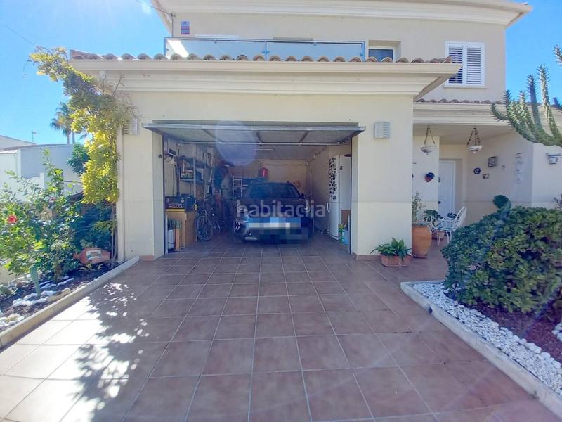 Foto 086844ed-b3c4-48ff-83ee-1d53038e262c. Casa con riscaldamento parcheggio piscina in Cunit residencial Cunit