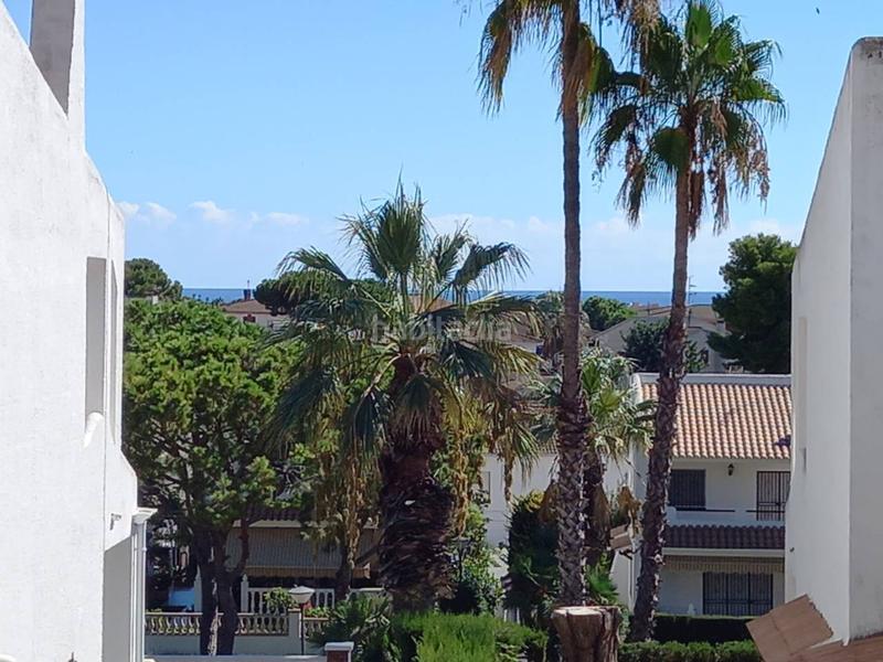 Foto 1844a576-174e-4d96-a14c-1e17b02ba406. Casa con riscaldamento parcheggio piscina in Cunit residencial Cunit