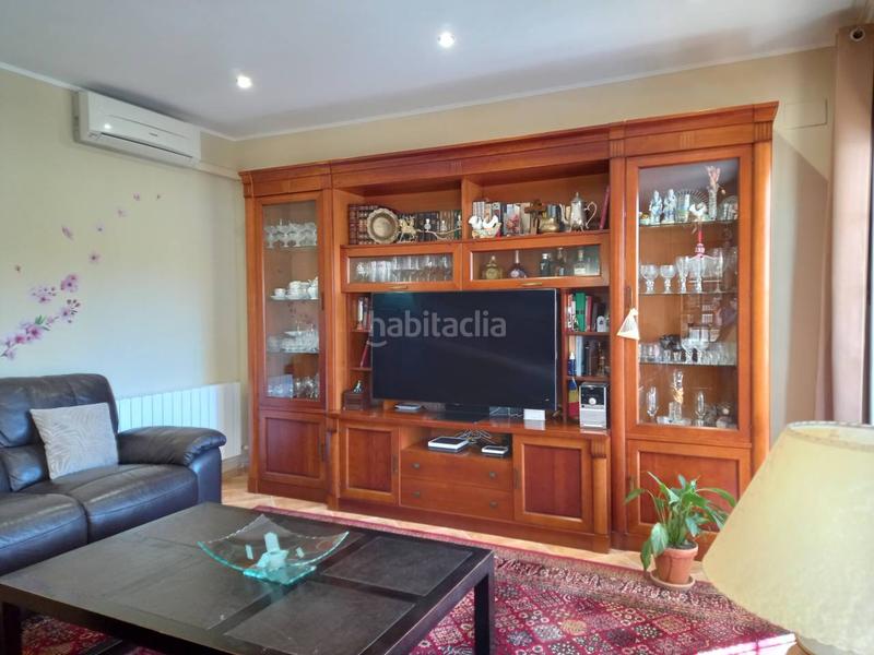 Foto cf9097bf-7319-475f-a5d4-52a272475f42. Casa con riscaldamento parcheggio piscina in Cunit residencial Cunit