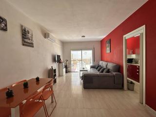 Casa  Llorenç avinyó. Espaciosa casa de 2 plantas en santa maria eixample de cubelles.