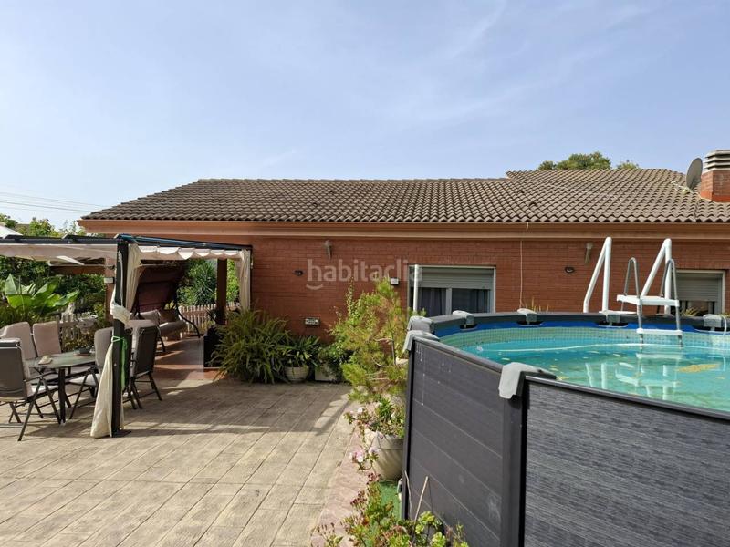 Foto a0bd6a64-74b4-4c07-9584-cadc020f46fd. Casa  individual en urbanizacion costa en costa Cunit - els jardins - els rosers Cunit