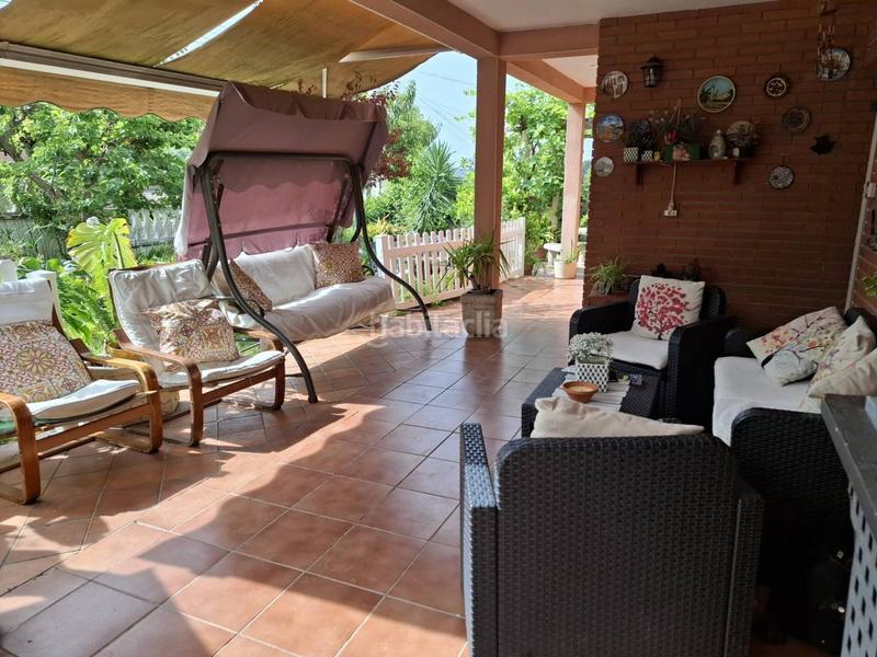 Foto a10679f8-1ae0-4b3e-ba42-48d645dde00b. Casa  individual en urbanizacion costa en costa Cunit - els jardins - els rosers Cunit