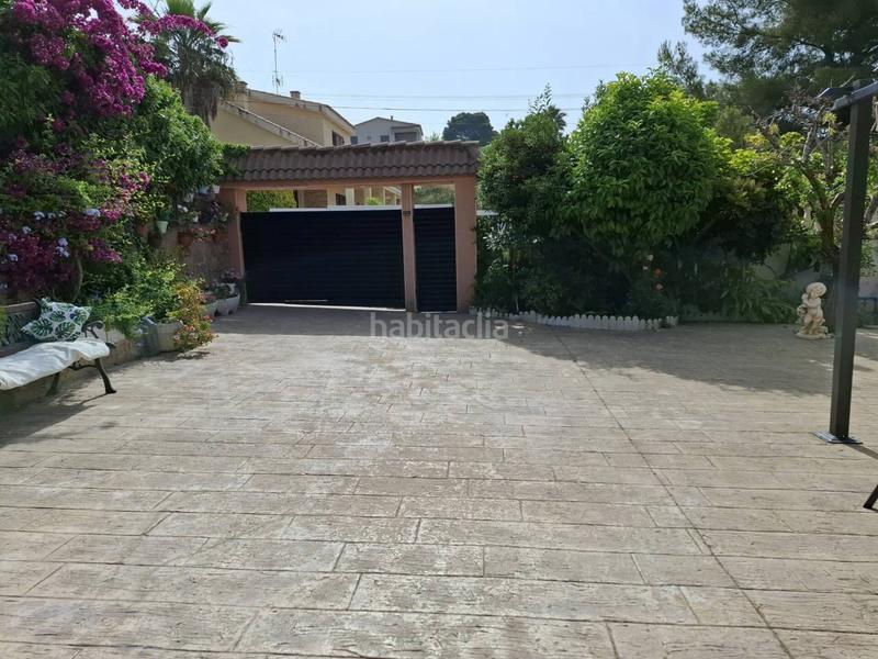 Foto ca25b629-0e57-4d17-a10b-c4b522de6b98. Casa  individual en urbanizacion costa en costa Cunit - els jardins - els rosers Cunit