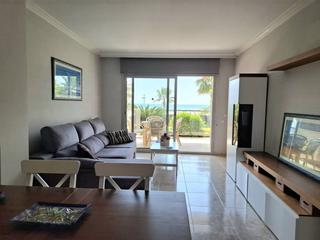 Pis a Les Salines-Pla de Sant Pere. Excelente piso en planta baja con jardín, dos terrazas vistas a
