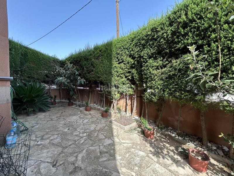 Foto fee51876-1d71-4857-a0e7-46ed7b5f6e34. Piso planta baja exterior reformada con jardín embaldosado en Maritim . en Cubelles