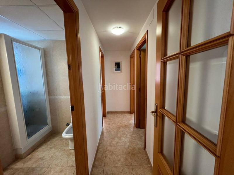 Foto bf21b2e7-2148-41de-a207-0672c51de6c2. Piso excelente planta baja con jardín en la playa del Maritim . en Cubelles