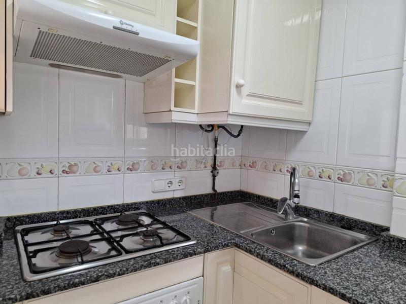 Foto 226383ba-c7cb-4aef-b1ea-d9a53739cf11. Pis amb aparcament piscina a Maritim Cubelles