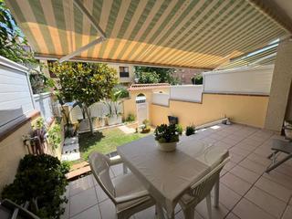 Casa a Bardaji-El Molí de Baix. Casa adosada en venta en zona bardají  cubelles