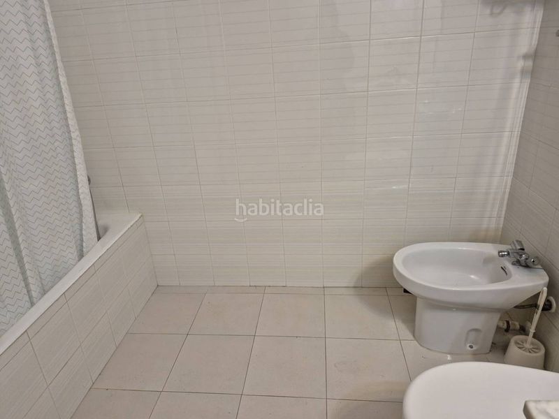 Foto 09d32421-bdda-4fad-a644-a18924f971e3. Apartament amb piscina a Maritim Cubelles