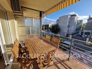 Location Appartement  Calle lluis companys 4. Piso en alquiler temporal muy bien situado en marítim.