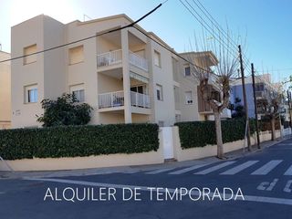 Location Appartement  Calle bruch 9. Segundo de altura en alquiler de temporada en zona maritim de cu