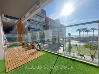Location Appartement  Avenida de jaume i 147. Espectacular 1º de altura frontal mar en alquiler de temporada e