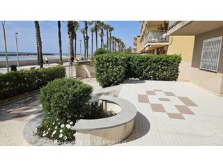 Miete Etagenwohnung in Paseo voramar 4. Planta baja reformada en 1ª linea de mar en alquiler de temporad