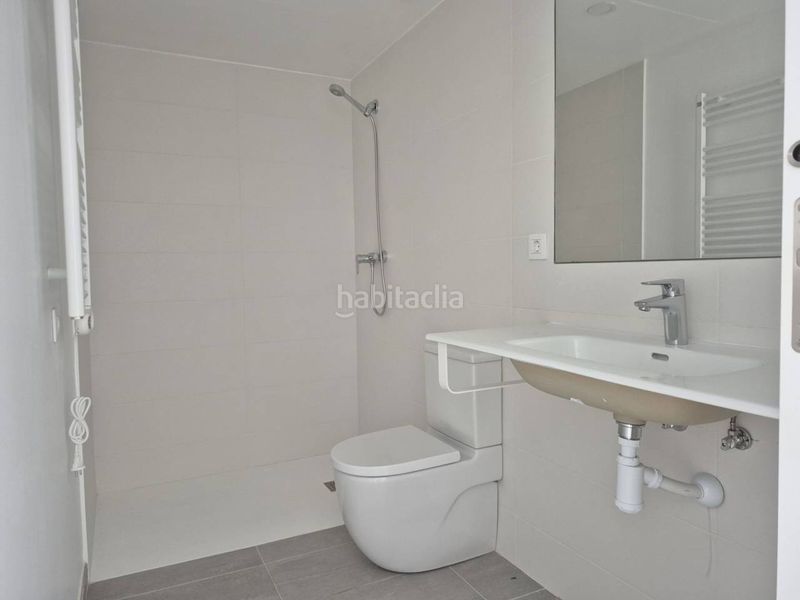 Foto cbd3acd8-ed30-478b-b614-2371a2562b62. Apartament a calle doctor fleming 7 a Bardaji-El Molí de Baix Cubelles