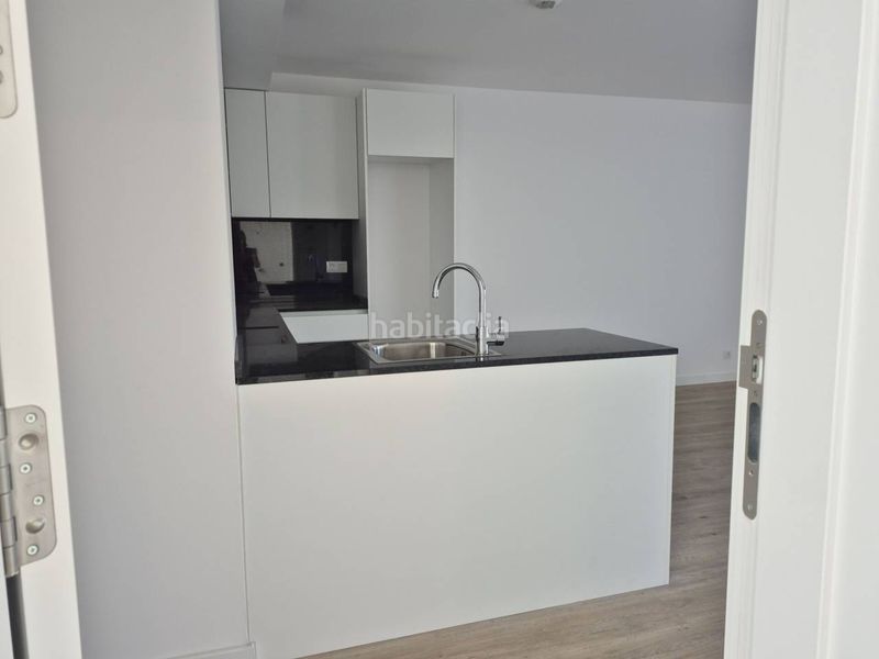Foto 11db8351-0d02-44fc-91f6-725bf16d39b5. Apartament a calle doctor fleming 7 a Bardaji-El Molí de Baix Cubelles