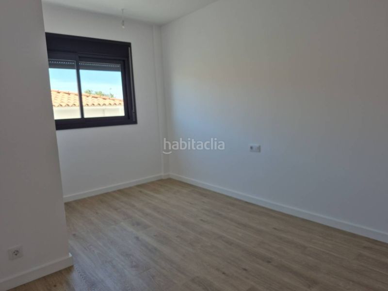 Foto 24f14c7a-790f-4d80-80df-fd6107f87927. Apartament a calle doctor fleming 7 a Bardaji-El Molí de Baix Cubelles