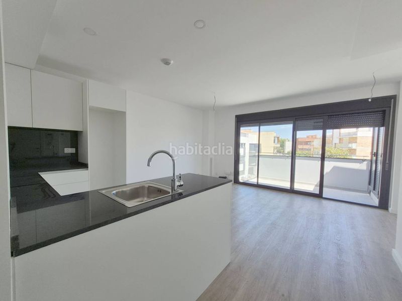 Foto 40d567a0-7c48-48ea-895b-abbde4ca8a1e. Apartament a calle doctor fleming 7 a Bardaji-El Molí de Baix Cubelles