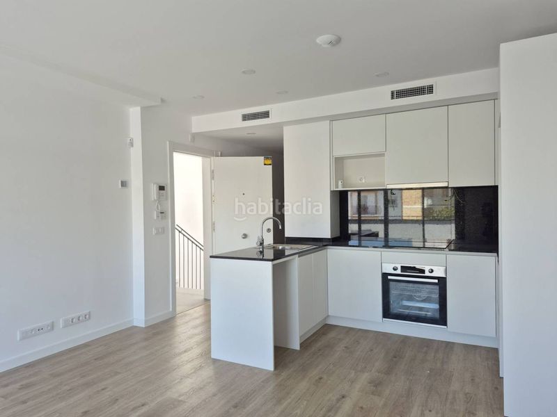 Foto 71712309-6f1d-4f57-9e71-a9dfafb32edd. Apartament a calle doctor fleming 7 a Bardaji-El Molí de Baix Cubelles