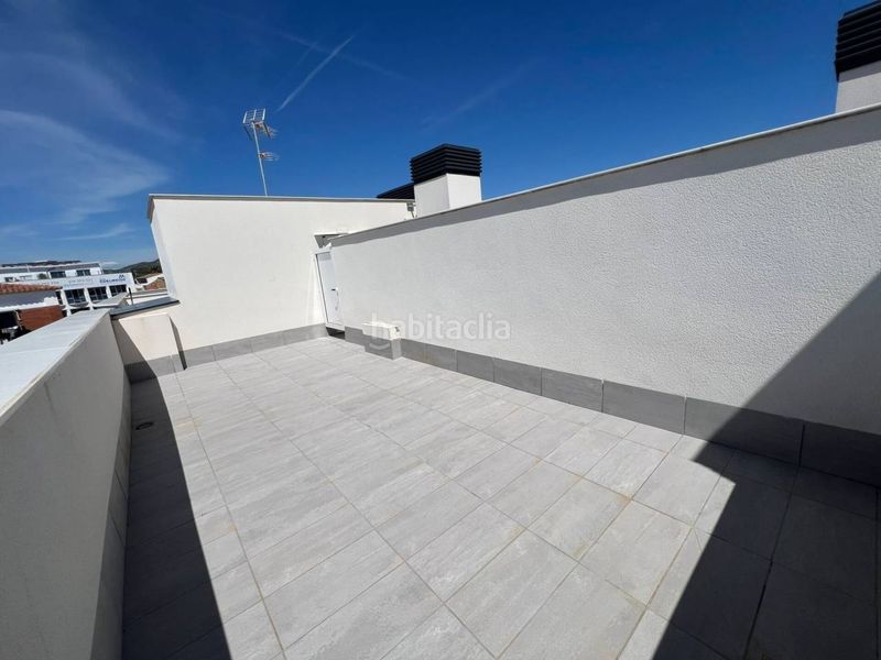 Foto 95bbd277-cff2-4b70-b5ea-69d07a17b94d. Apartament a calle doctor fleming 7 a Bardaji-El Molí de Baix Cubelles