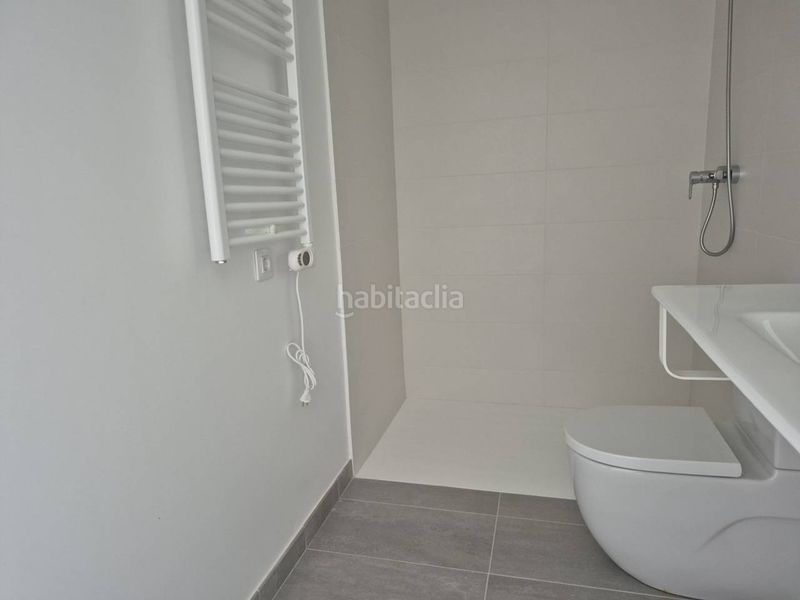 Foto c20c1691-8593-43a6-b353-033e3014b1f1. Apartament a calle doctor fleming 7 a Bardaji-El Molí de Baix Cubelles