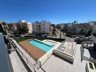 Pis  Calle doctor fleming 7. Piso nuevo a estrenar