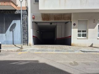 Posto auto  Calle josep mestres. Parking en venta en centro pueblo