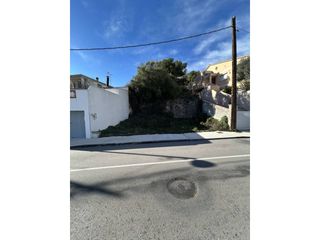 Landgut in Calle dalia 45. Solar en venta en urbanización mas trader i de cubelles.