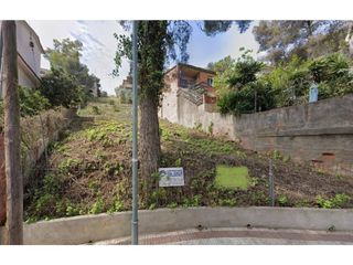 Terreno residencial  Calle esparraguera 11. Solar en venta en urbanización mas trader i de cubelles.