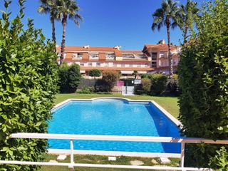 Affitto Casa  Avenida jaime i 68. Casa en alquiler en 2ª línea de mar mota de sant pere, cubelles