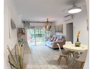Miete Etagenwohnung  Calle lleida 48. Primero de altura en excelente estado en alquiler de temporada e