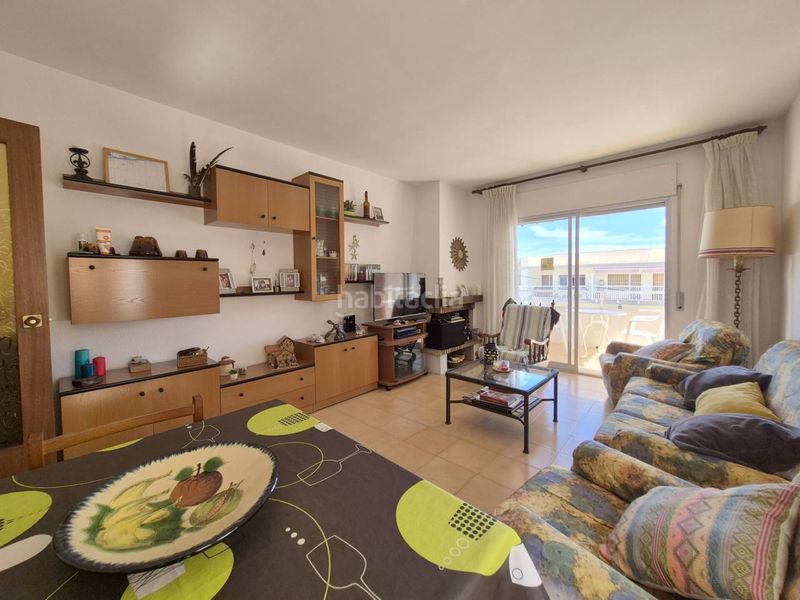 Foto e0cc6c51-e97d-4684-8360-8ff40efc775a. Pis a avenida païssos catalans 51 a Maritim Cubelles