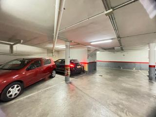 Alquiler Parking coche en Calle del tinte 9. Plaza de garaje en alquiler en colmenar viejo centro zona mercad