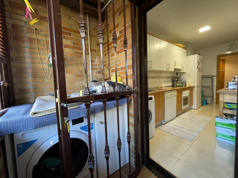 Foto 44a7b0da-4f85-4a93-b7ad-a5c7d35736cc. Pis amb calefacció aparcament a Boalo (El)