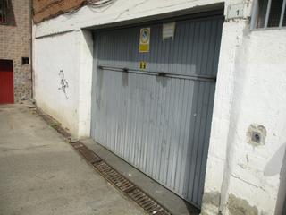 Parking coche en Centro. !!! en la zona del bulevar !!!