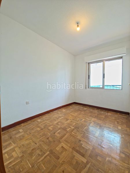 Foto 8bd08c3b-5520-4d8c-8b8d-edc5c89766ad. Pis a Portazgo Madrid