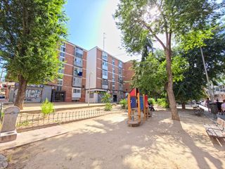 Local Comercial a Calle Diego Manchado